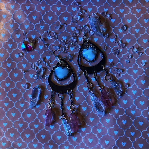 Earrings - Picture 4 of 5